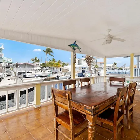 Oleander Hideaway Waterfront Home